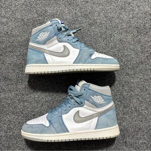 Size 7 - Nike Air Jordan 1 Retro GS High Hyper Royal 555088-402 OG White Blue